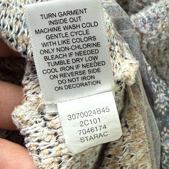 Live & Let Live Womens 1X Boho Print Knit Tunic Top Lace Detail Contrasting Hem - Picture 12 of 12